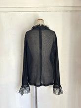 Cargar imagen en el visor de la galería, Crew Neck High Count Twist Yarn Sheer Waffle Shirring Lace Frill P/O