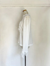 Cargar imagen en el visor de la galería, Crew Neck High Count Twist Yarn Sheer Waffle Shirring Lace Frill P/O