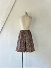 Cargar imagen en el visor de la galería, Flower Print Mix Patchwork Waist Elastic Drowstring Garment Dye Half Length PT #1513460