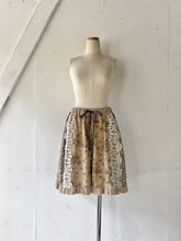 Cargar imagen en el visor de la galería, Flower Print Mix Patchwork Waist Elastic Drowstring Garment Dye Half Length PT #1513460