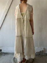 将图片加载到图库查看器,Sheer Tulle Yolk Gather Tiered Front Button Gilet Dress #7523545