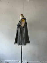 将图片加载到图库查看器,Front Lace up Gather Flare Sleeveless P/O #1521008