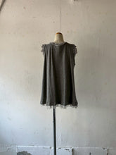 将图片加载到图库查看器,Front Lace up Gather Flare Sleeveless P/O #1521008