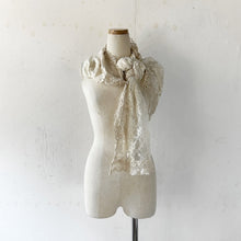 Cargar imagen en el visor de la galería, Vintage inspired lace mix shawl #1414928