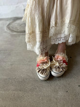 画像をギャラリービューアに読み込む, Dorothy Shoes cotton Linen Torchon Lace Mix Loan Frill Slipon Sneaker #1525936
