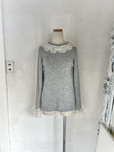 画像をギャラリービューアに読み込む, Tereco Rib Crewneck Eyelash FrillLace Long Sleeves P/O #1431071
