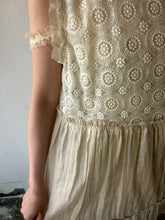 将图片加载到图库查看器，Sheer Tulle Yolk Gather Tiered Front Button Gilet Dress #7523545
