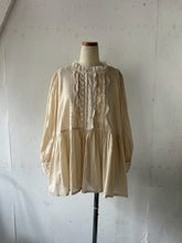 이미지를 갤러리 뷰어에 로드 , Cotton Linen Slub Loan Pin Tuck Lace Mix 3/4 Puff Sleeve P/0 #1511015
