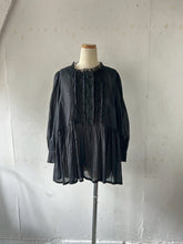 이미지를 갤러리 뷰어에 로드 , Cotton Linen Slub Loan Pin Tuck Lace Mix 3/4 Puff Sleeve P/0 #1511015
