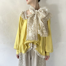 Cargar imagen en el visor de la galería, Vintage inspired lace mix shawl #1414928
