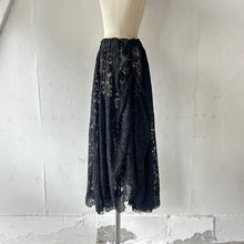 Cargar imagen en el visor de la galería, Cotton Lace Mix Handkerchief Hem Skirt #1423317
